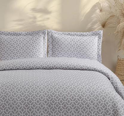 Matelass Quilt Set Ð Geometric Pattern