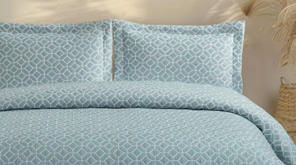 Matelass Quilt Set Ð Geometric Pattern