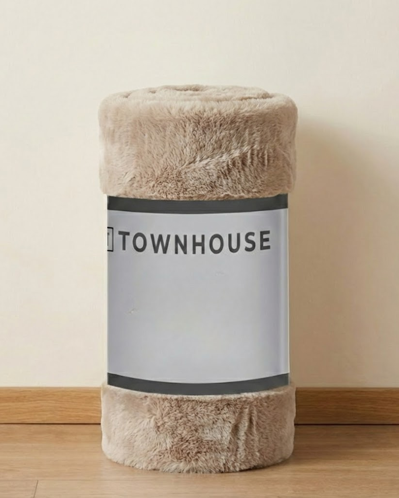 Low Pile Faux Fur Rug (100% Polyester)