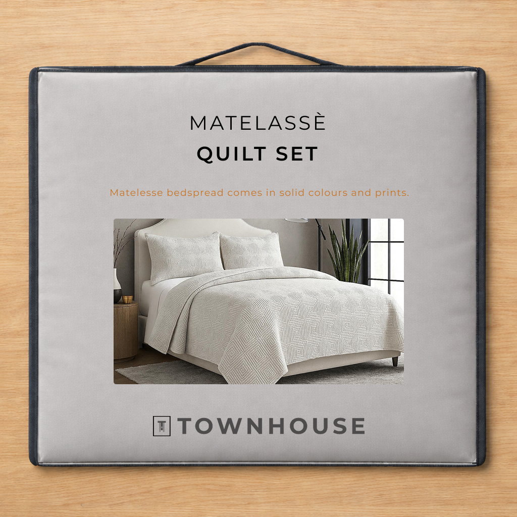 Matelassé 4pc Quilt Set