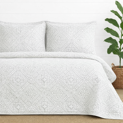 Matelass Quilt Set Ð Medallion Print