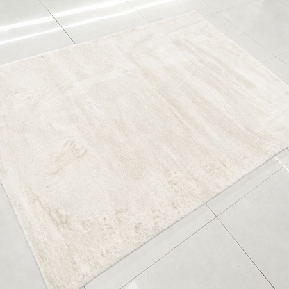 Low Pile Faux Fur Rug (100% Polyester)